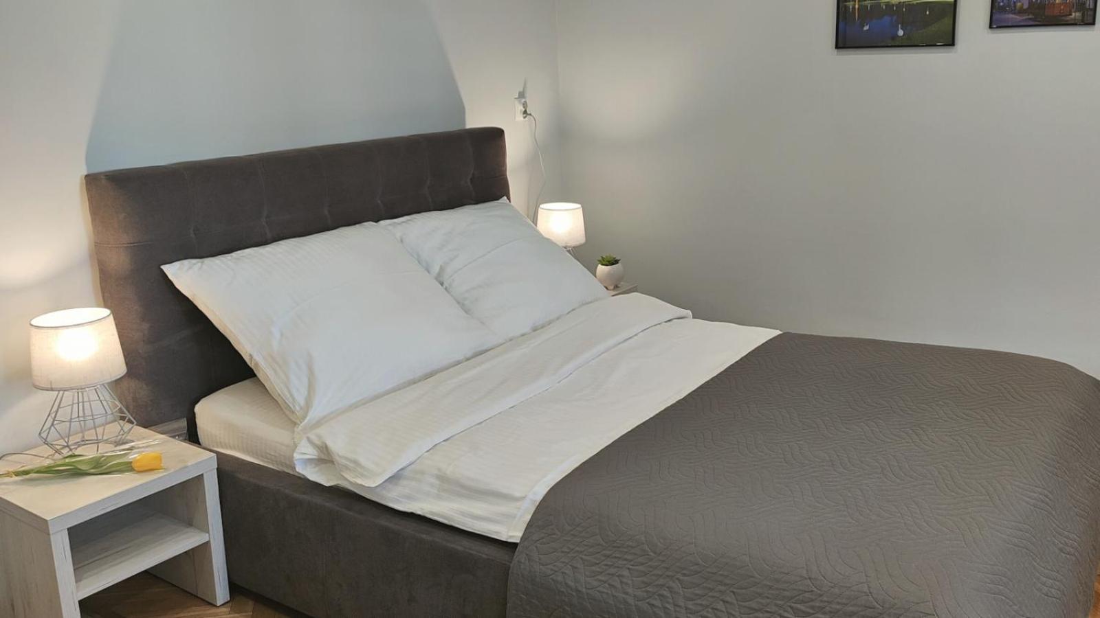Apartament Leliwa - Centrum Тарнув Экстерьер фото